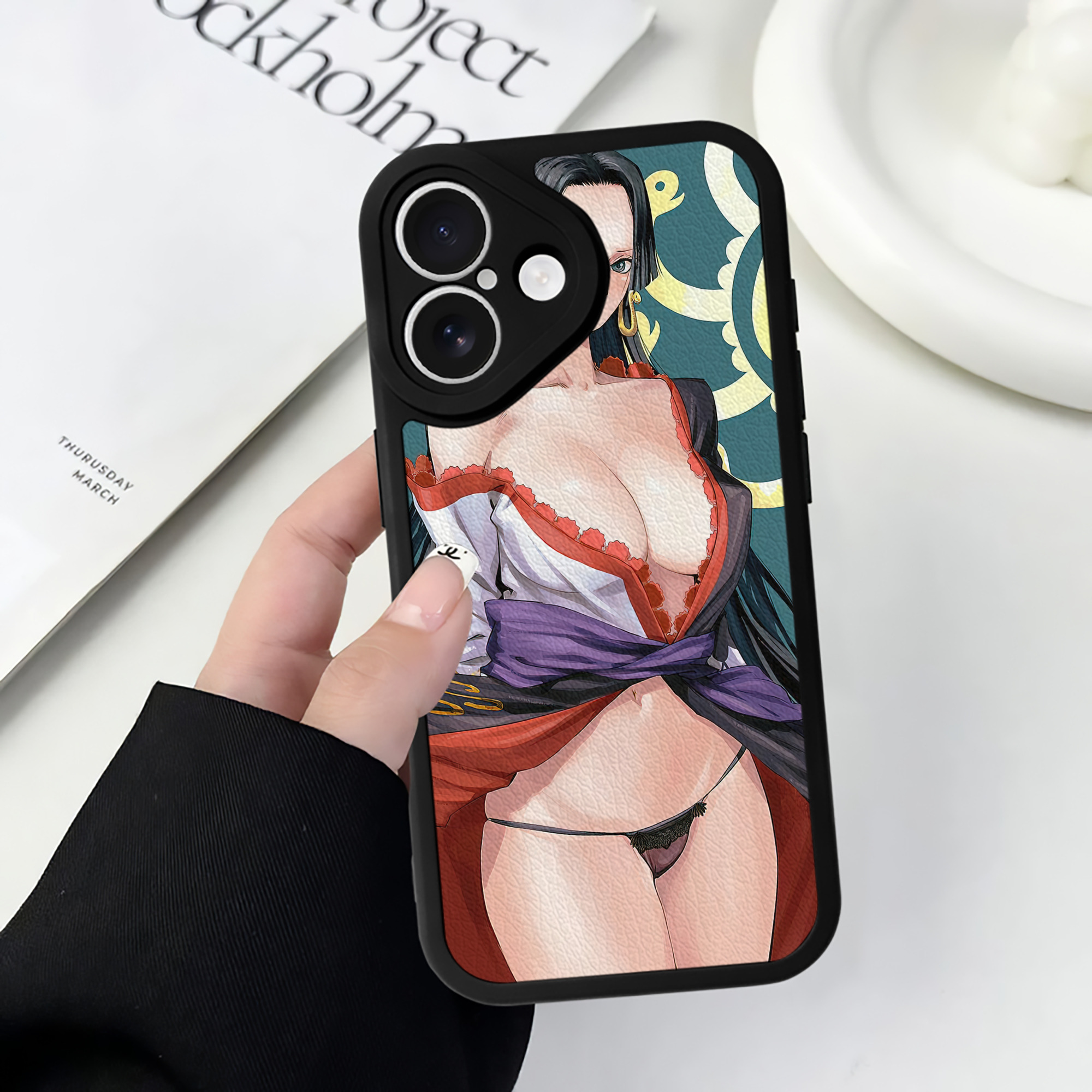 （画像用） ワンピース ONE PIECE 【iPhone 16シリーズ対応】シリコンスマホケース（レザー調） 材質：シリコン